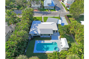 328 N Lakeside Drive, Lake Worth Beach, FL 33460 Sold 11/07/25