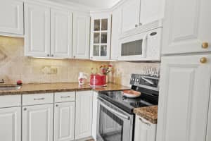 1041 Orange Terrace 102, Delray Beach, FL 33445 - MLS#R11128278