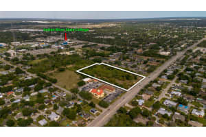 2205 25th Street, Fort Pierce, FL 34947 - MLS#R11128282
