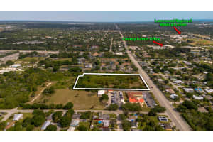 2205 25th Street, Fort Pierce, FL 34947 - MLS#R11128282