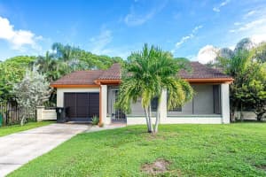 5426 NW Clark Avenue, Port Saint Lucie, FL 34983 - MLS#R11128299