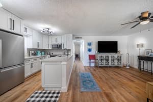 52 Burgundy B, Delray Beach, FL 33484 - MLS#R11128307