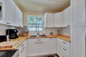 2396 Easy Street, Palm Beach Gardens, FL 33410 - MLS#R11128310