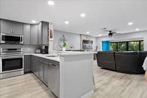 2379 Treasure Isle Drive 28, Palm Beach Gardens, FL 33410 - MLS#R11128349