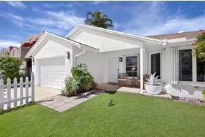 1123 N Lakeside Drive, Lake Worth Beach, FL 33460 - MLS#R11128352