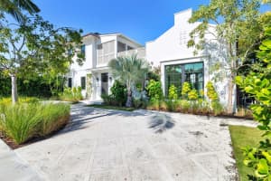 215 Summa Street, West Palm Beach, FL 33405 - MLS#R11128380