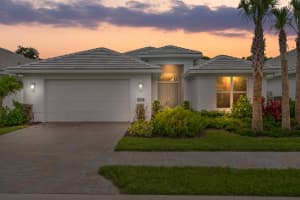 4243 Lucaya Pointe Way, Vero Beach, FL 32967 - MLS#R11128394