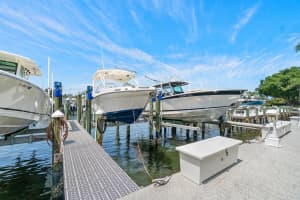 944 Bay Colony Drive S + Slip #14, Juno Beach, FL 33408 - MLS#R11128418