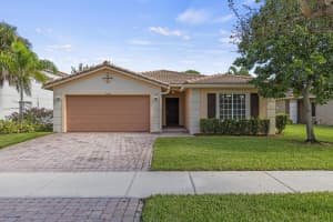 2064 SW Newport Isles Boulevard, Port Saint Lucie, FL 34953 - MLS#R11128435