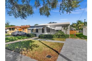 2451 Washington St, Hollywood, FL 33020 - MLS#R11128450