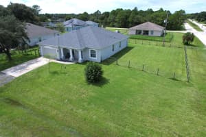 8475 101st Court, Vero Beach, FL 32967 - MLS#R11128454