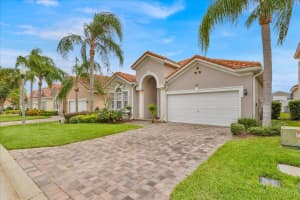 621 Tuscan Hills Boulevard, Davenport, FL 33897 Sold 11/25/25