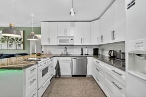1717 N Ocean Breeze, Lake Worth Beach, FL 33460 - MLS#R11128504