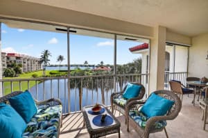 102 Half Moon Circle B3, Hypoluxo, FL 33462 - MLS#R11128506