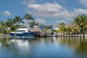 2105 Windward Way, Vero Beach, FL 32963 - MLS#R11128525