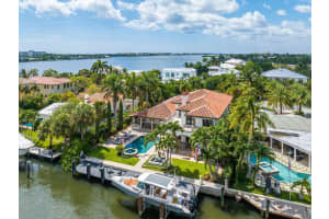 14 Harbor Drive, Lake Worth Beach, FL 33460 - MLS#R11128606