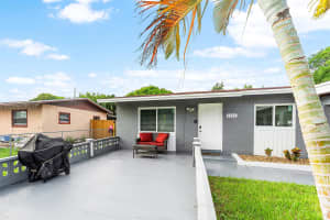 2840 NW 8th Street, Pompano Beach, FL 33069 - MLS#R11128631