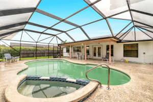 655 SE Crescent Avenue, Port Saint Lucie, FL 34984 - MLS#R11128693