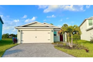 612 Papillon Street, Palm Bay, FL 32908 - MLS#R11128708