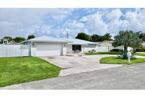 1861 Caribbean Road W, West Palm Beach, FL 33406 - MLS#R11128714