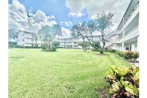 583 Fanshaw, Boca Raton, FL 33434 - MLS#R11128734