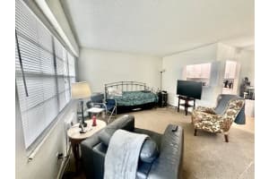 583 Fanshaw, Boca Raton, FL 33434 - MLS#R11128734