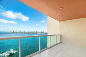 2650 Lake Shore Drive 1005, Riviera Beach, FL 33404 - MLS#R11128761