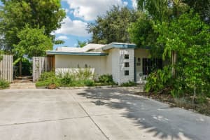 221 NE 17th Street, Delray Beach, FL 33444 - MLS#R11128791
