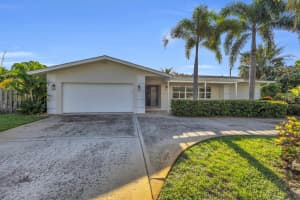 40 Pinetree Place, Tequesta, FL 33469 - MLS#R11128803