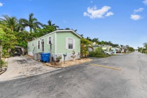 2 E View Street, Lantana, FL 33462 - MLS#R11128819