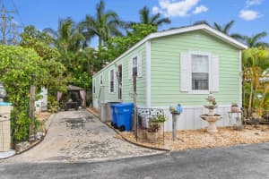 2 E View Street, Lantana, FL 33462 - MLS#R11128819