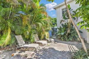 818 Dixie Highway, Lake Worth Beach, FL 33460 - MLS#R11128823