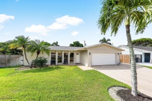 7536 Cocoanut Drive, Lake Worth, FL 33467 - MLS#R11128856