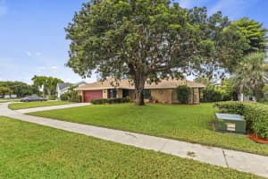 8272 Blue Cypress Drive, Lake Worth, FL 33467 - MLS#R11128878