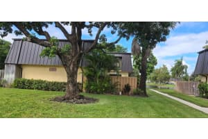 2312 Waterside Drive 38-B, Lake Worth, FL 33461 - MLS#R11128929