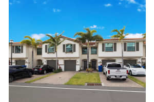 6011 Woods Edge Circle, Palm Beach Gardens, FL 33410 - MLS#R11128935