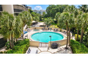 2427 Presidential Way, West Palm Beach, FL 33401 - MLS#R11128970