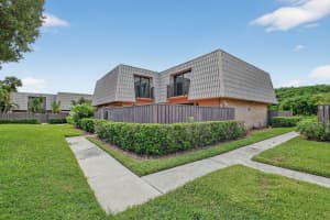 5122 51st Way, West Palm Beach, FL 33409 Sold 10/27/25