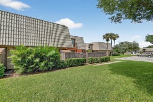 5122 51st Way, West Palm Beach, FL 33409 Sold 10/27/25