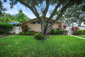 5261 Eagle Lake Drive, Palm Beach Gardens, FL 33418 Sold 12/19/25