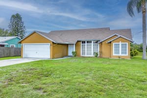 2402 SW Monterrey Lane, Port Saint Lucie, FL 34953 - MLS#R11129023