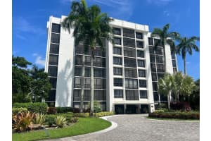 6797 Willow Wood Drive 6044, Boca Raton