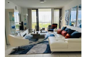 20185 E Country Club Drive 1209, Aventura