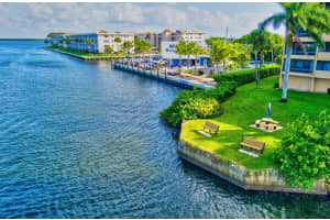 1030 Us Highway 1 105, North Palm Beach