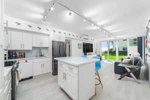 1043 Hillsboro Mile 17c, Hillsboro Beach, FL 33062 Sold 12/05/25