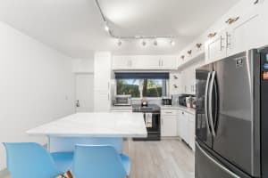 1043 Hillsboro Mile 17c, Hillsboro Beach, FL 33062 - MLS#R11129083