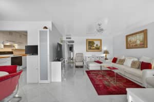 114 Somerset F, West Palm Beach