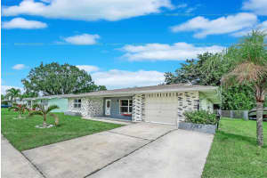 213 SW Reynolds Avenue, Port St Lucie, FL 34983 - MLS#R11129103