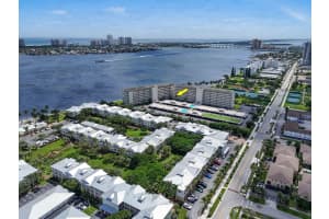 801 Lake Shore Drive 310, Lake Park, FL 33403 - MLS#R11129136
