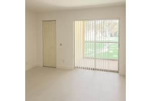 1011 Meadows Circle NE, Boynton Beach, FL 33436 - MLS#R11129143